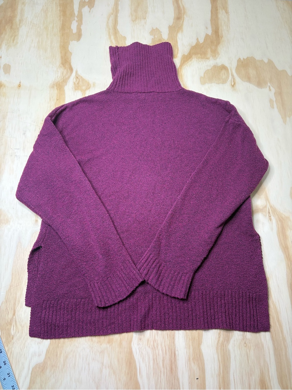 Fashion Nova Women's Magenta Turtleneck Sweater M